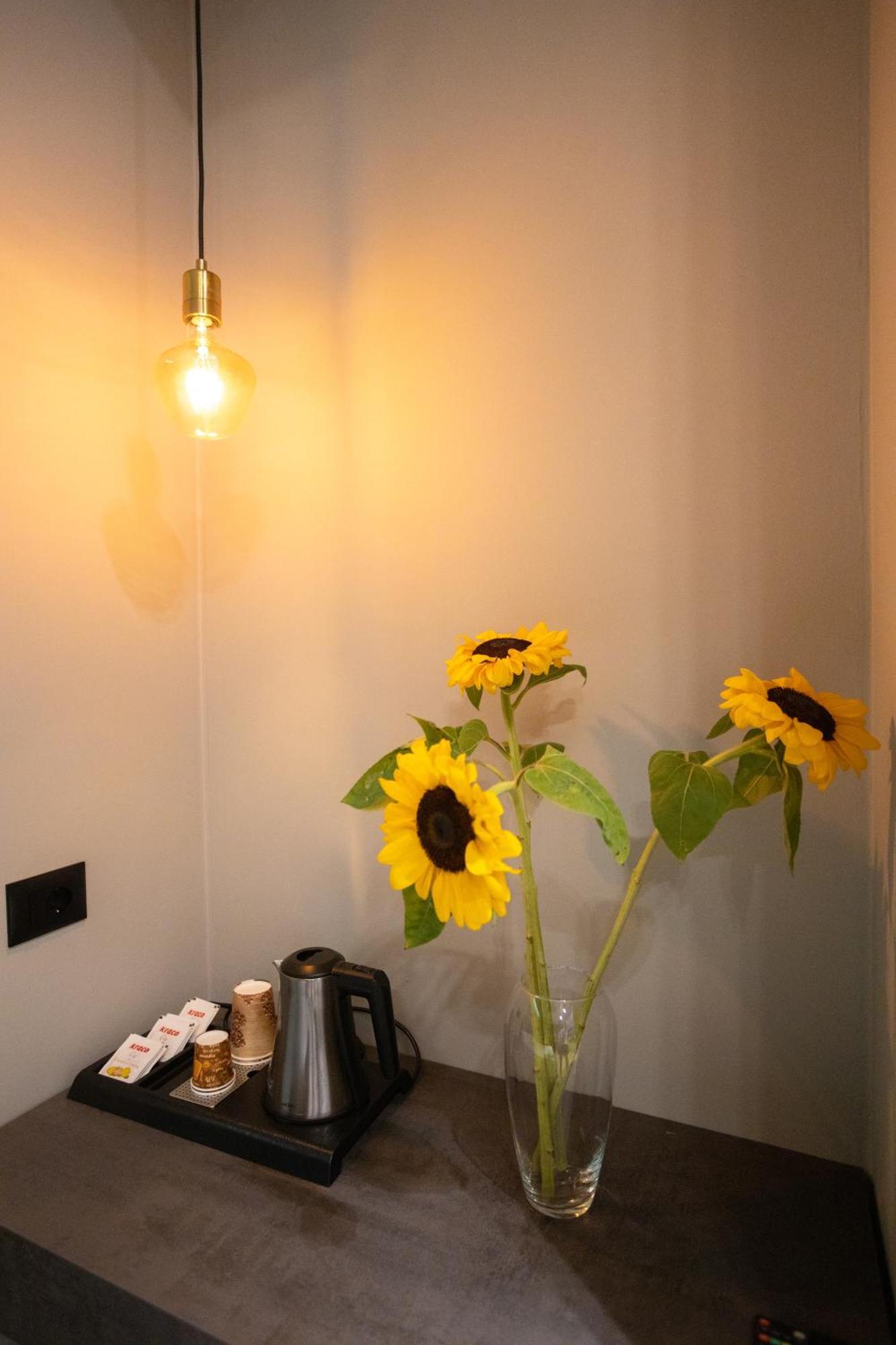 Bee Hotel Vlore Ngoại thất bức ảnh